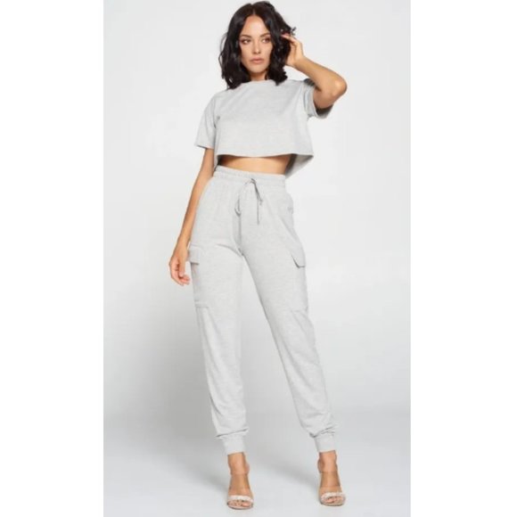 NWT Gray Short Sleeves Cropped Top & Pull on Jogger Pants Rees Set - Picture 1 of 3